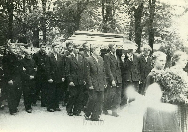 KKE 1329.jpg - Pogrzeb Kleczkowskiego, Wilno, V 1954 r.